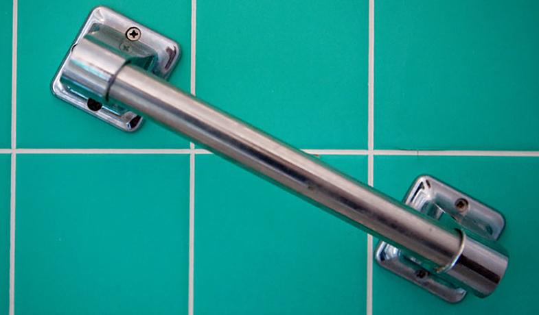 A safety shower handle 